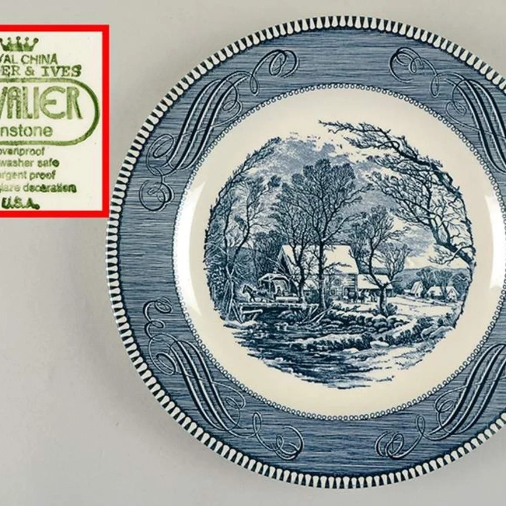 ROYAL (USA) Dinner Plate  Currier and Ives Blue Plate 1 pcs
